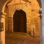 Maison De Roche - Centre Historique La Fenestrelle דירה *