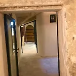 Maison De Roche - Centre Historique La Fenestrelle דירה